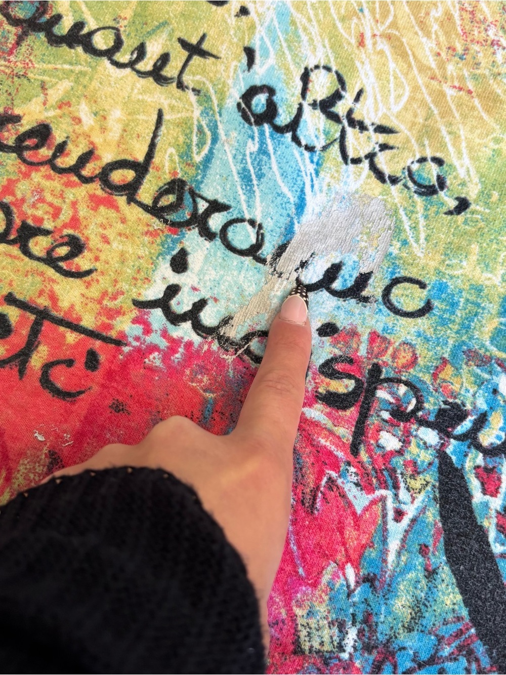 ✨Y2K Chico's Multicolor Abstract Script Long Sleeve Top - Picture 3 of 7